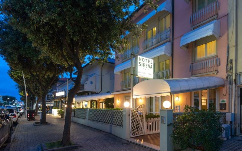 Foto 1 | Hotel Sirena